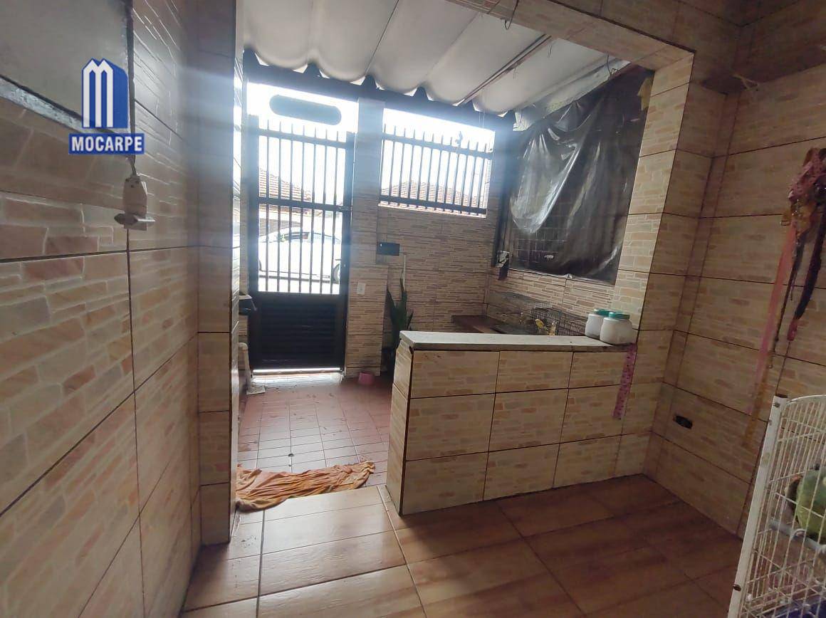 Sobrado à venda com 2 quartos, 90m² - Foto 2