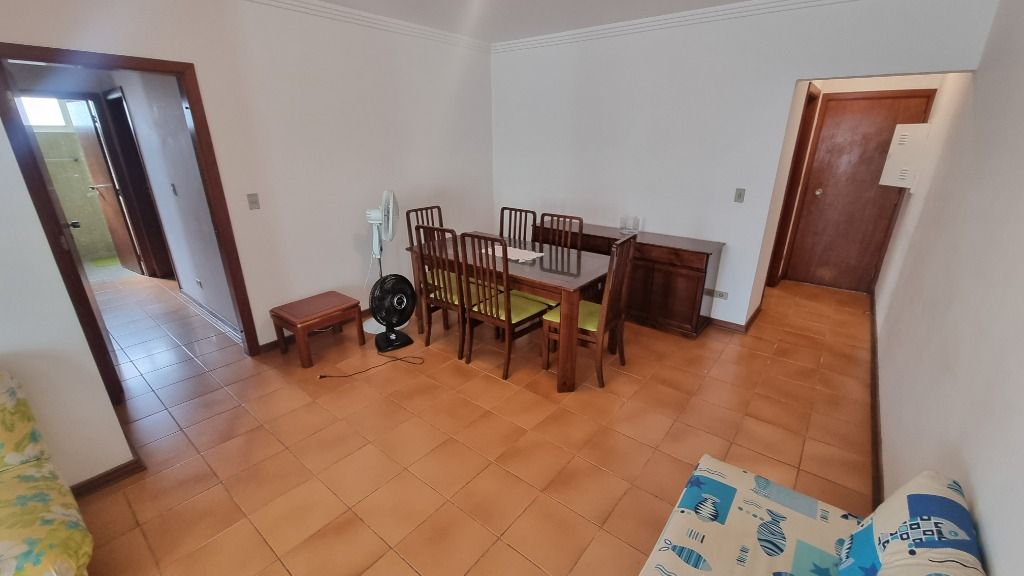 Apartamento à venda com 3 quartos, 140m² - Foto 4