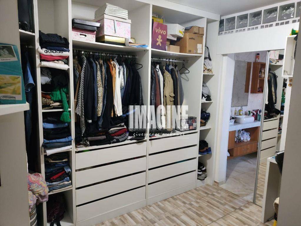 Casa à venda com 3 quartos, 200m² - Foto 12