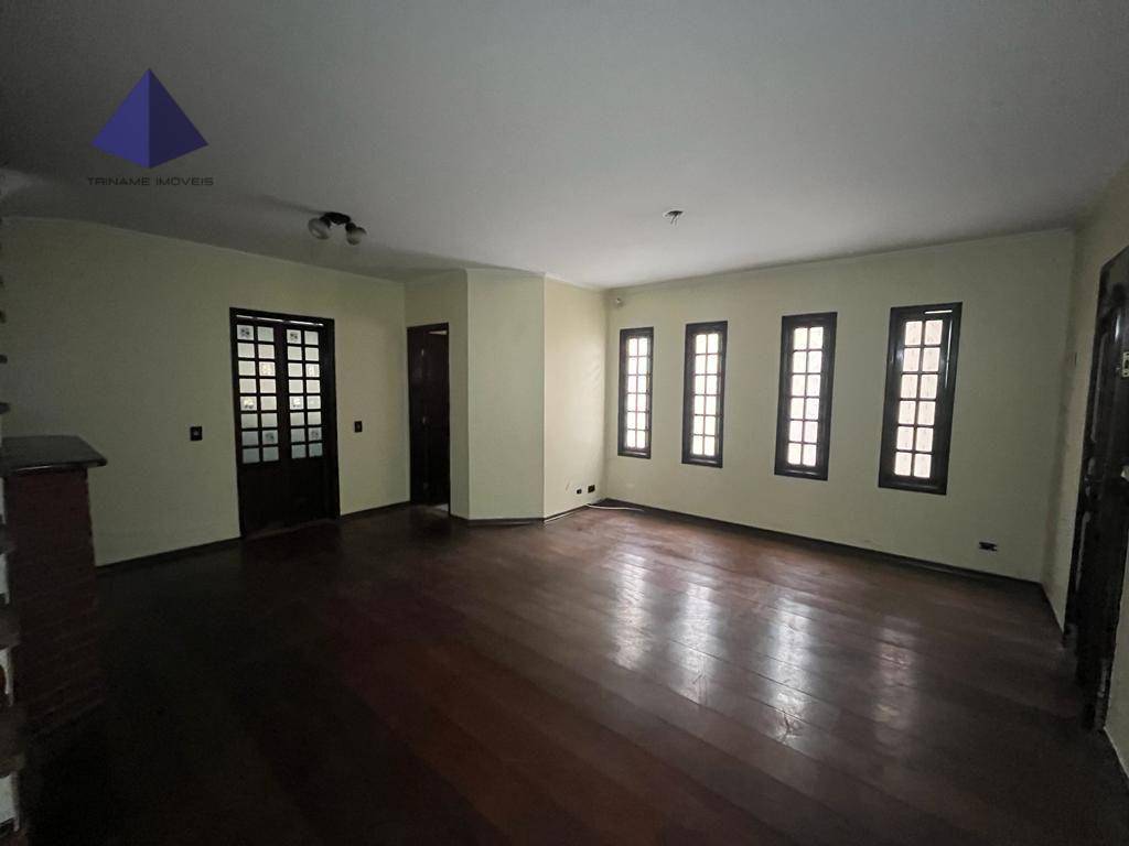 Sobrado à venda com 3 quartos, 232M2 - Foto 1