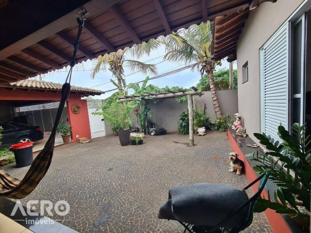 Casa de Condomínio à venda com 3 quartos, 205m² - Foto 33