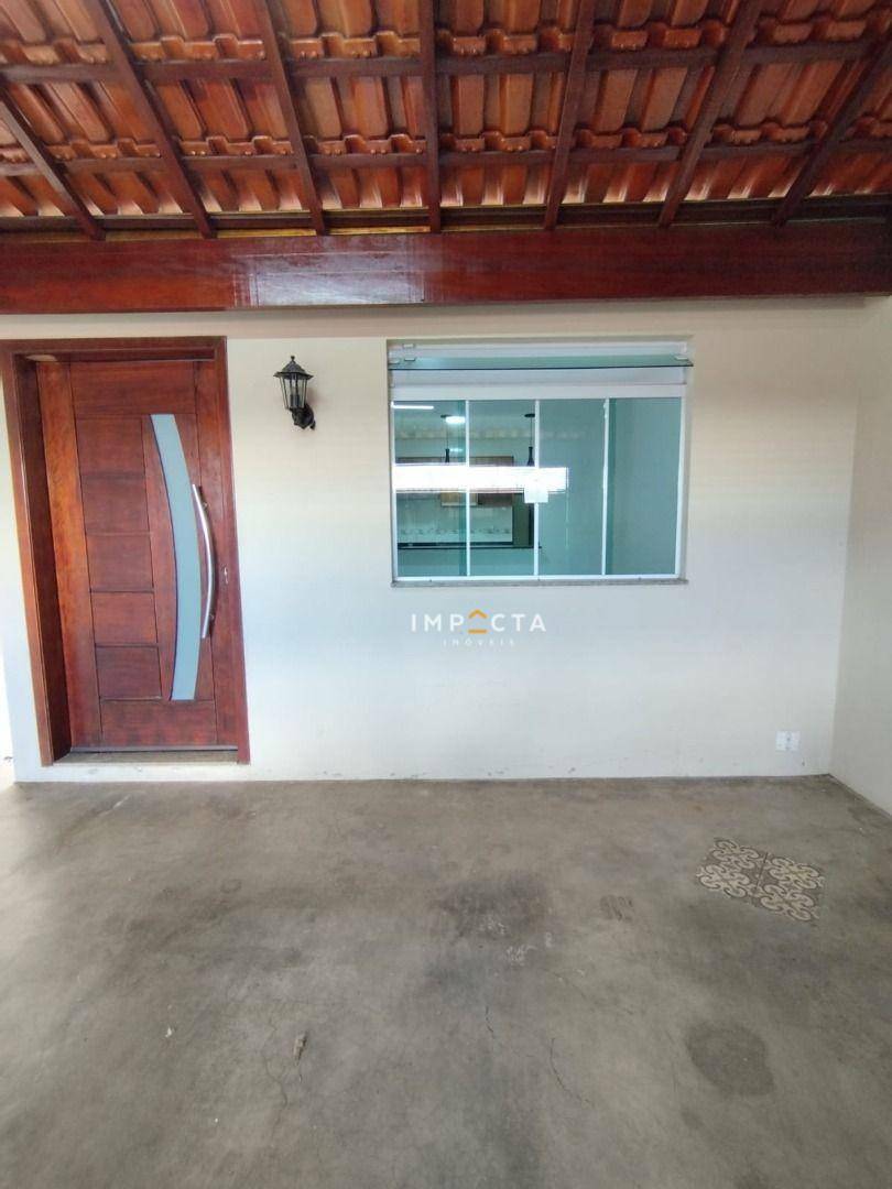 Casa à venda com 2 quartos, 145m² - Foto 4