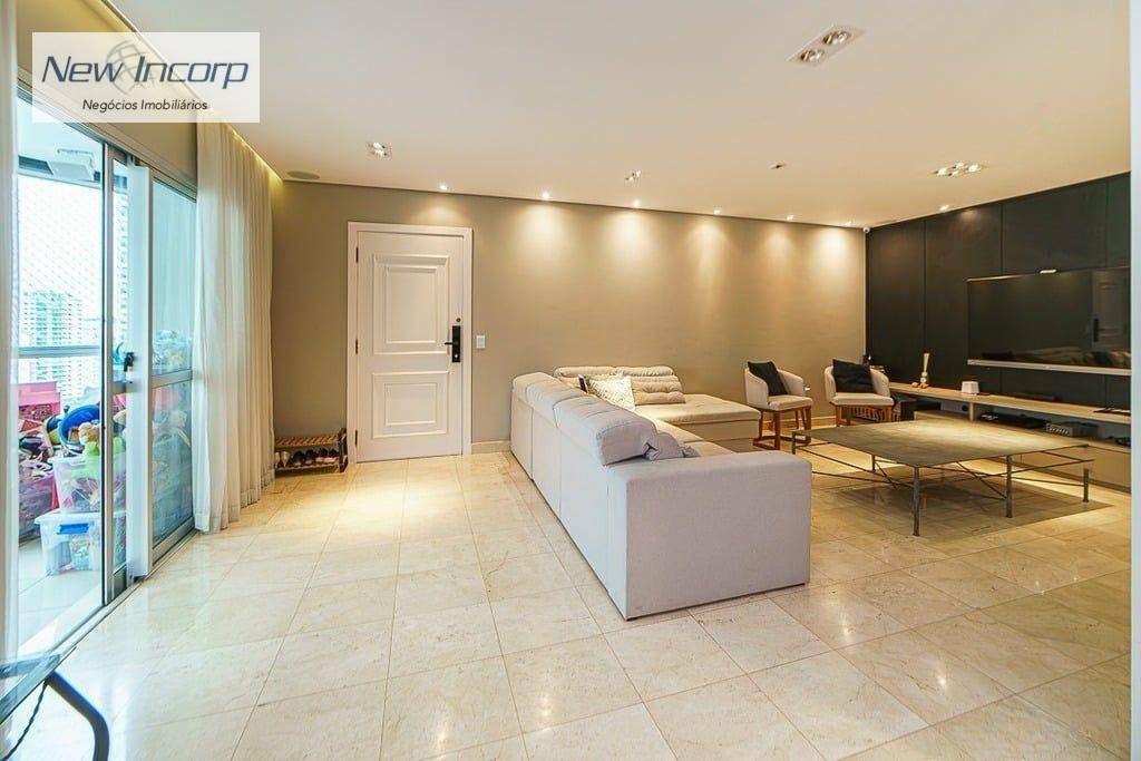 Apartamento à venda com 3 quartos, 195m² - Foto 5