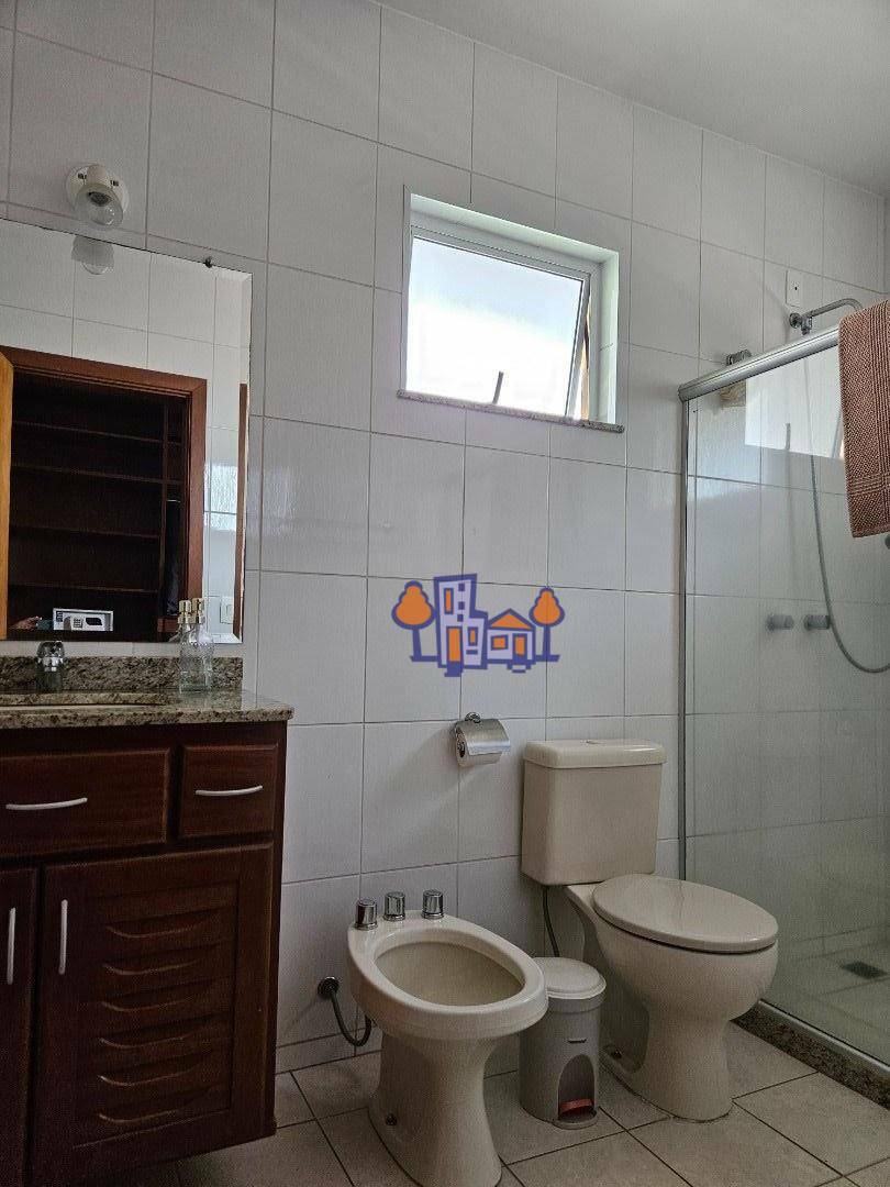 Casa à venda com 5 quartos, 326m² - Foto 41