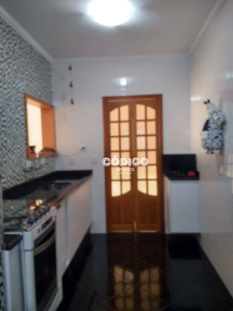 Apartamento à venda com 3 quartos, 83m² - Foto 11