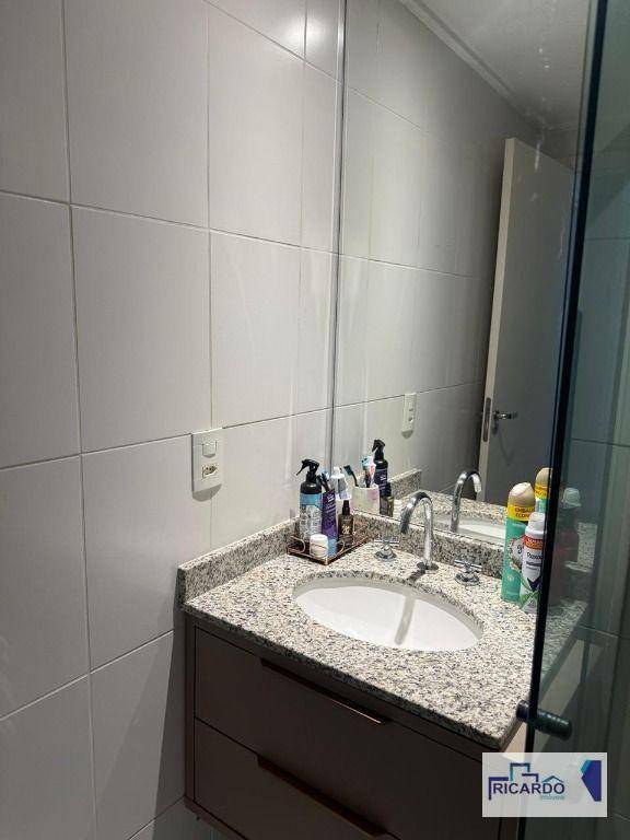 Apartamento para alugar com 2 quartos, 68m² - Foto 27