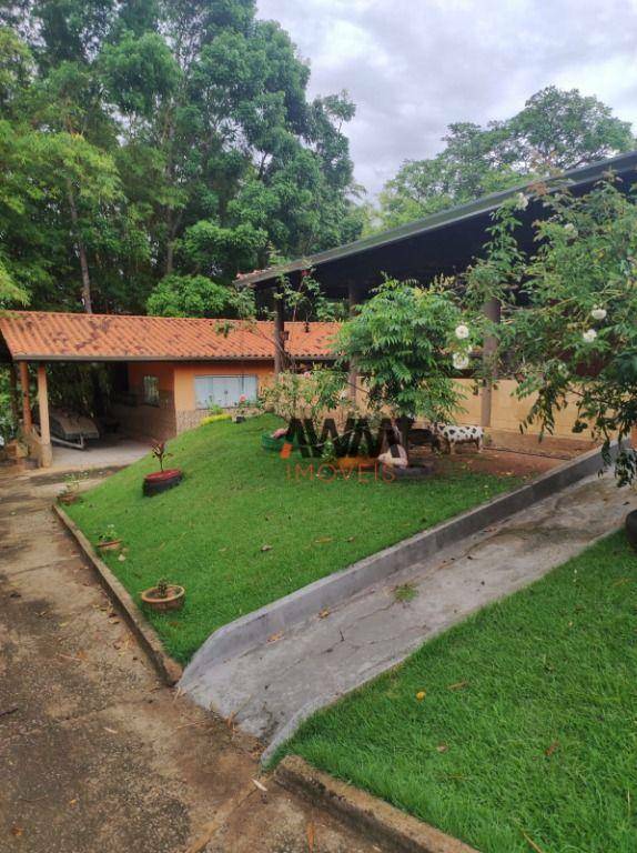 Chácara à venda com 3 quartos, 2335M2 - Foto 8