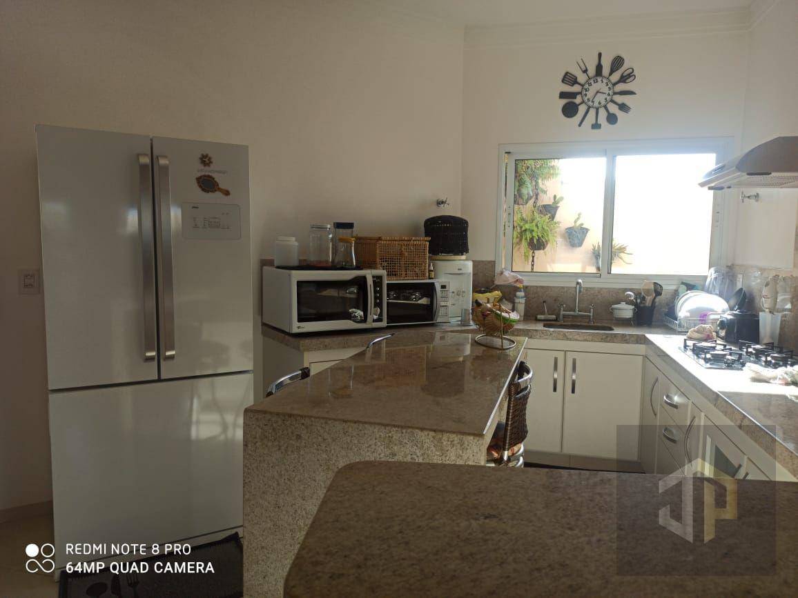 Casa à venda com 2 quartos, 170m² - Foto 11