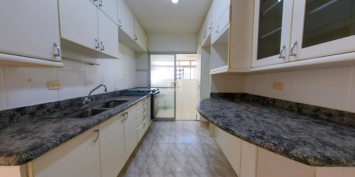 Apartamento para alugar com 2 quartos, 110m² - Foto 2