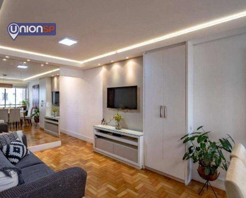 Apartamento à venda com 2 quartos, 70m² - Foto 2