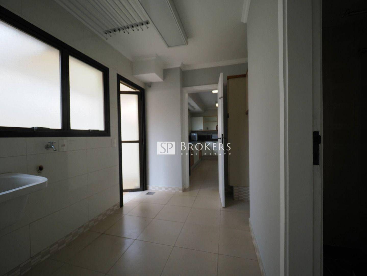 Apartamento à venda com 4 quartos, 226m² - Foto 7