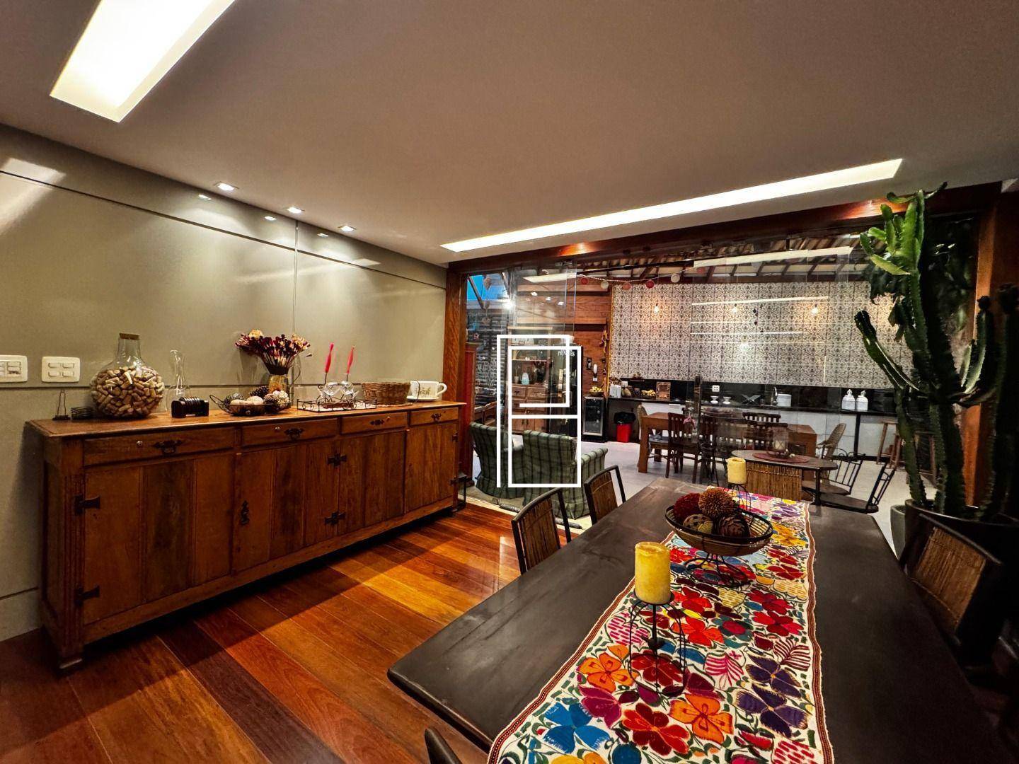 Casa à venda com 4 quartos, 300m² - Foto 9