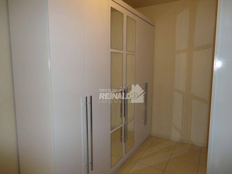 Casa de Condomínio para alugar com 3 quartos, 250m² - Foto 40