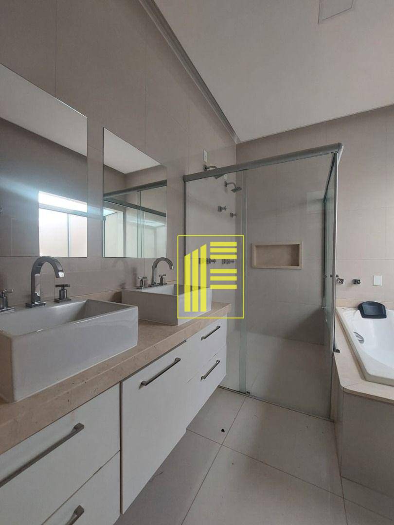 Casa de Condomínio para alugar com 3 quartos, 210m² - Foto 29