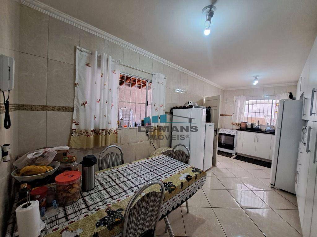 Casa à venda com 2 quartos, 188m² - Foto 9