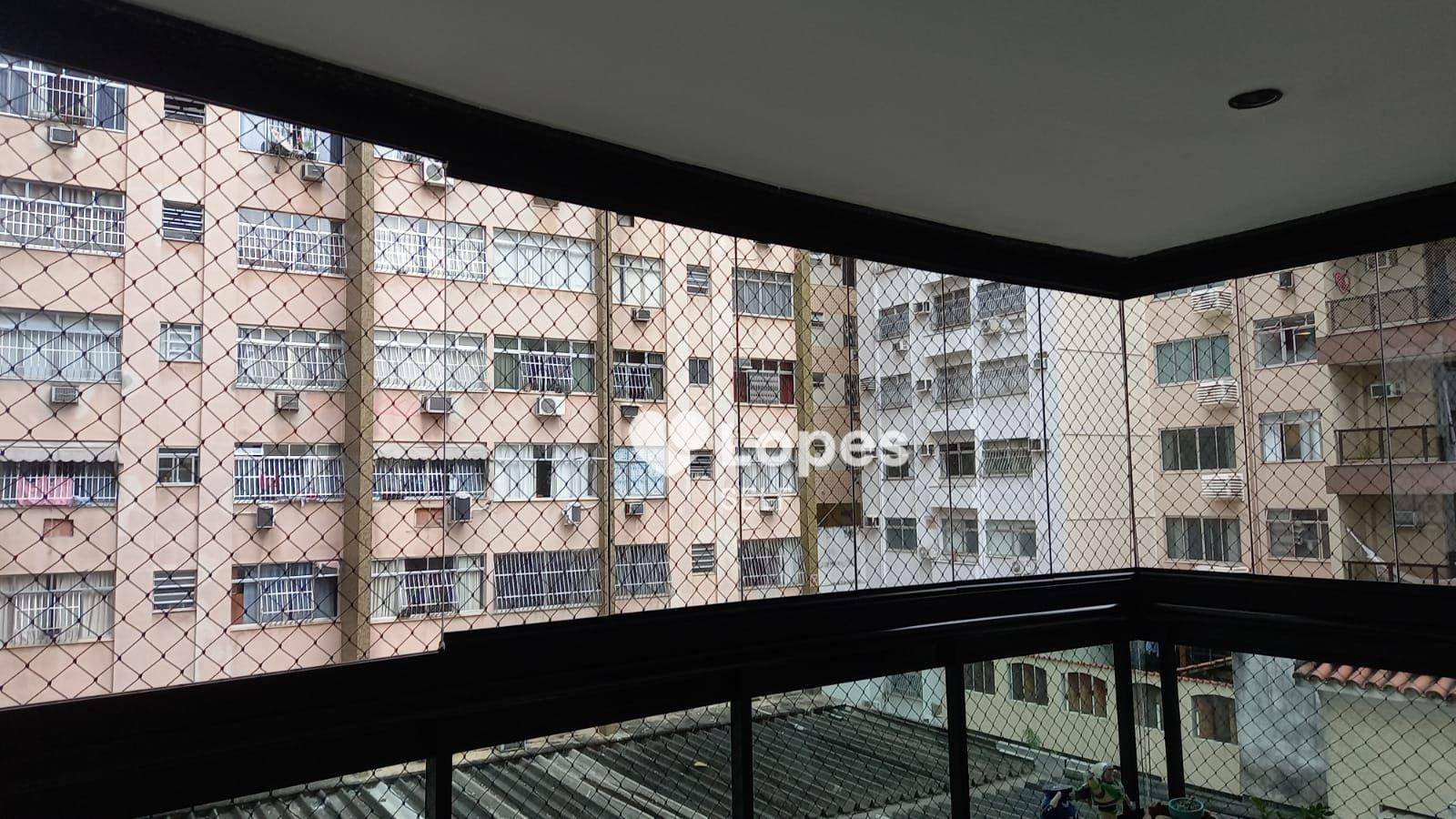 Apartamento à venda com 3 quartos, 105m² - Foto 4