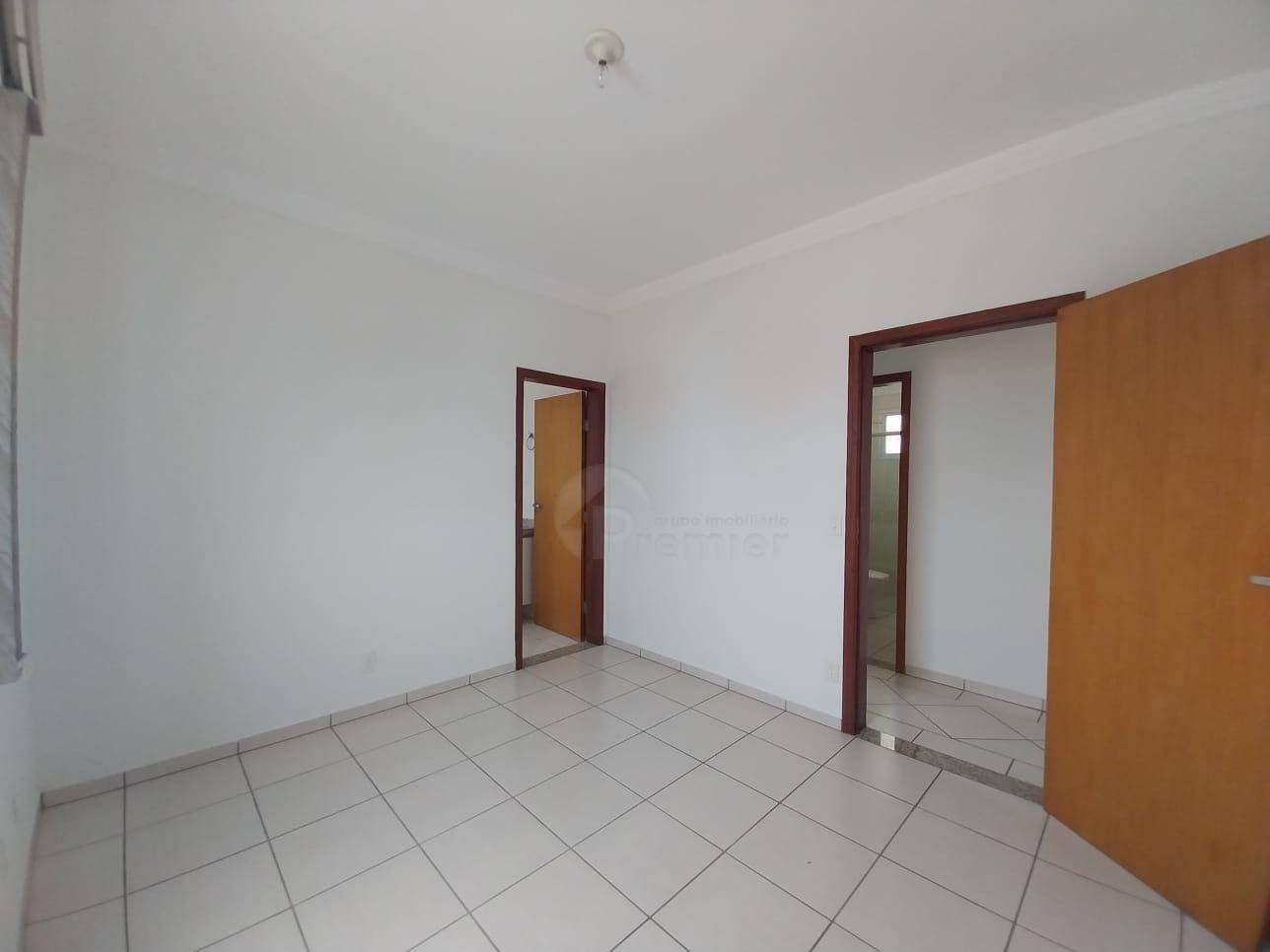 Apartamento para alugar com 3 quartos, 101m² - Foto 10