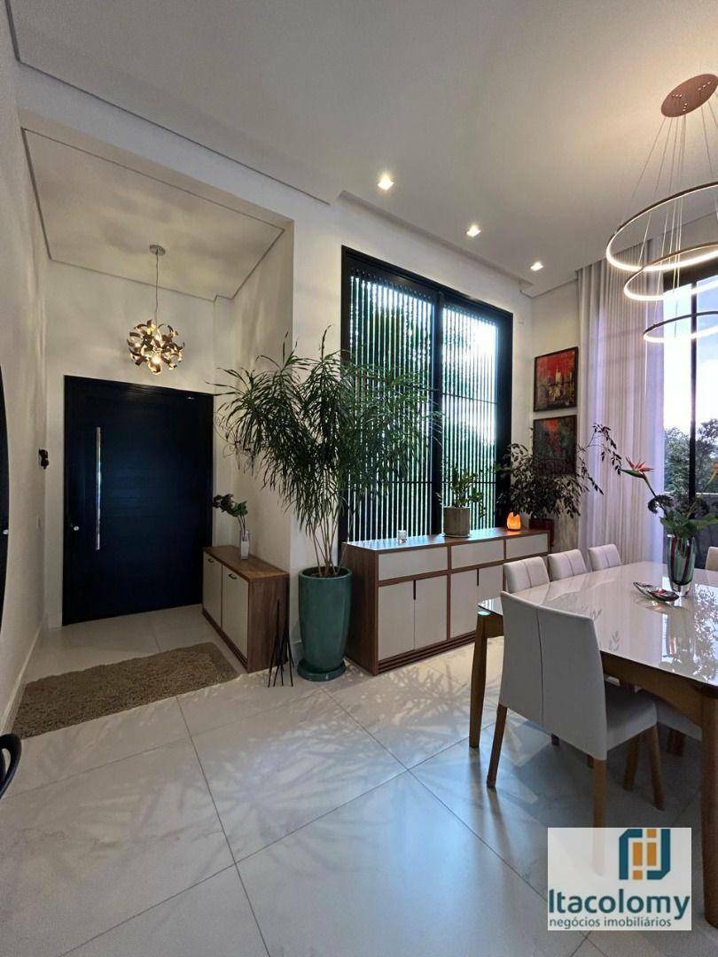 Casa de Condomínio à venda com 3 quartos, 220m² - Foto 5