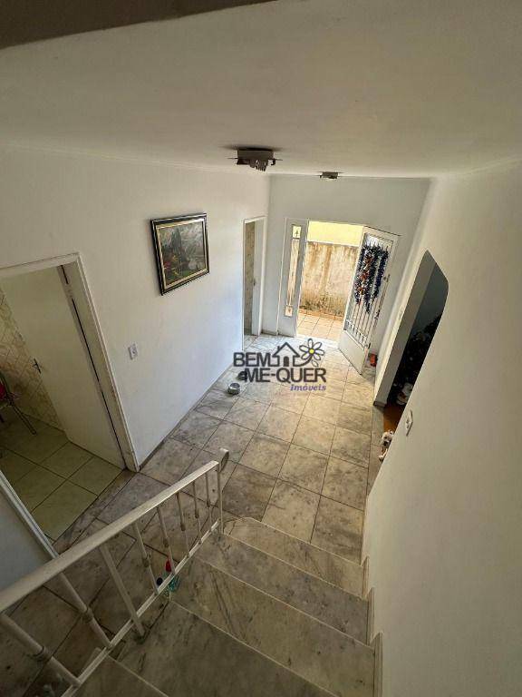 Sobrado à venda com 4 quartos, 175m² - Foto 2