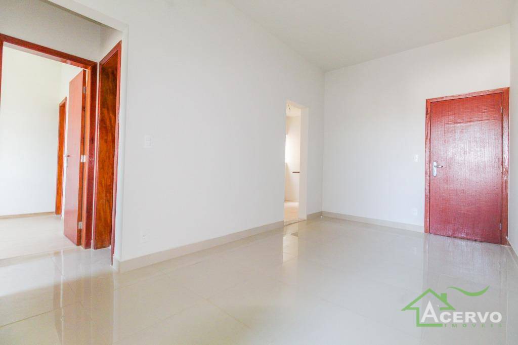 Apartamento à venda com 2 quartos, 77m² - Foto 3