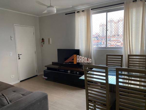 Apartamento à venda com 2 quartos, 60m² - Foto 1