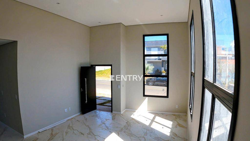 Casa de Condomínio à venda com 3 quartos, 194m² - Foto 2