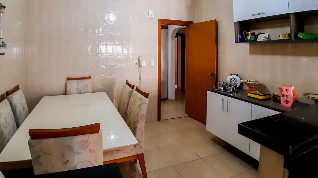 Apartamento à venda com 3 quartos, 170m² - Foto 21