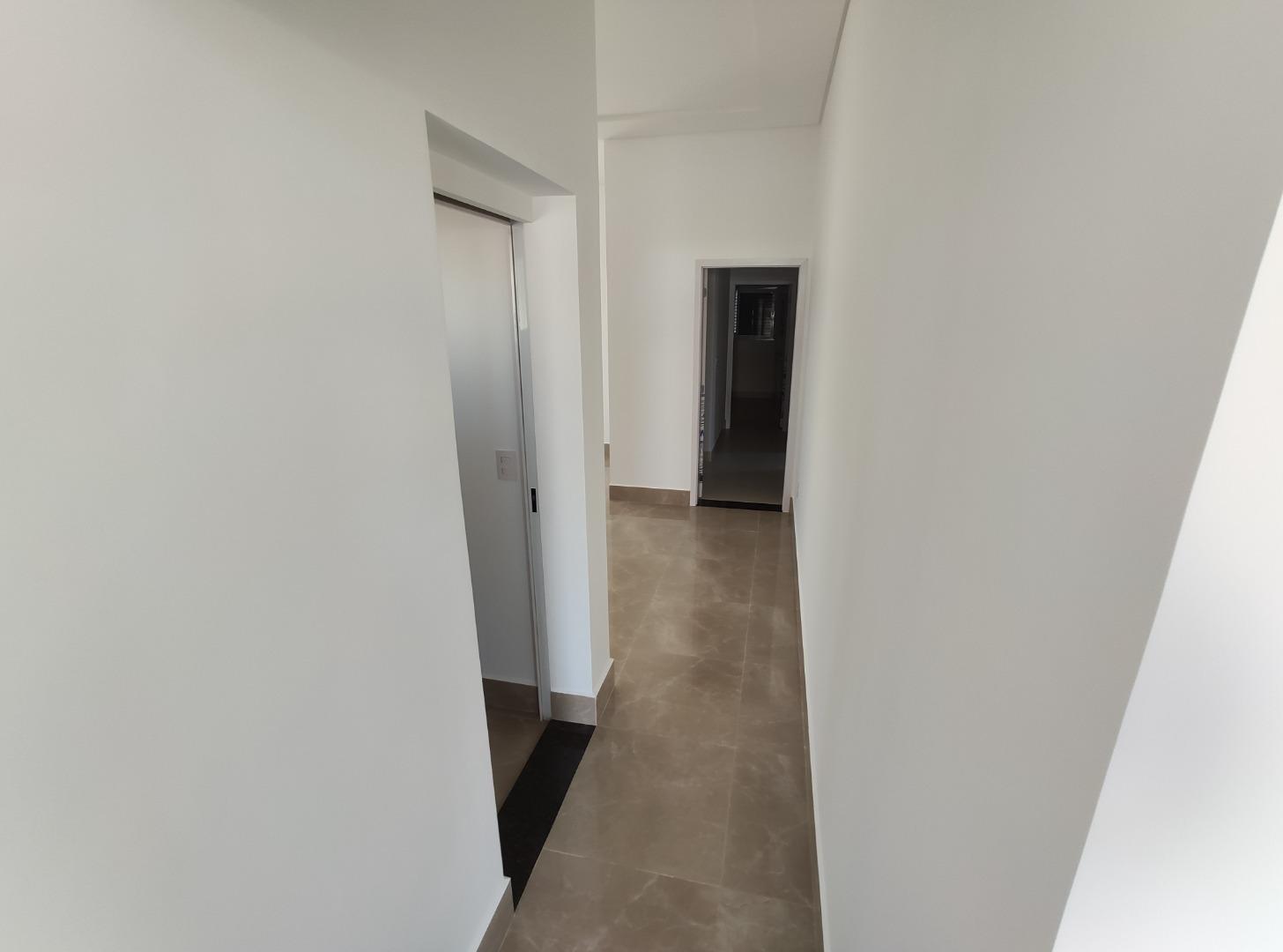 Casa à venda com 3 quartos, 181m² - Foto 3