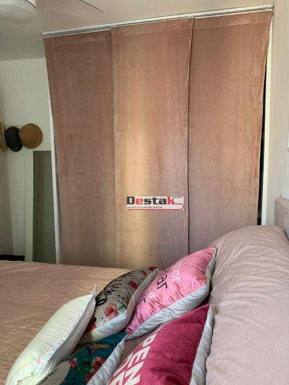 Apartamento à venda com 2 quartos, 62m² - Foto 16