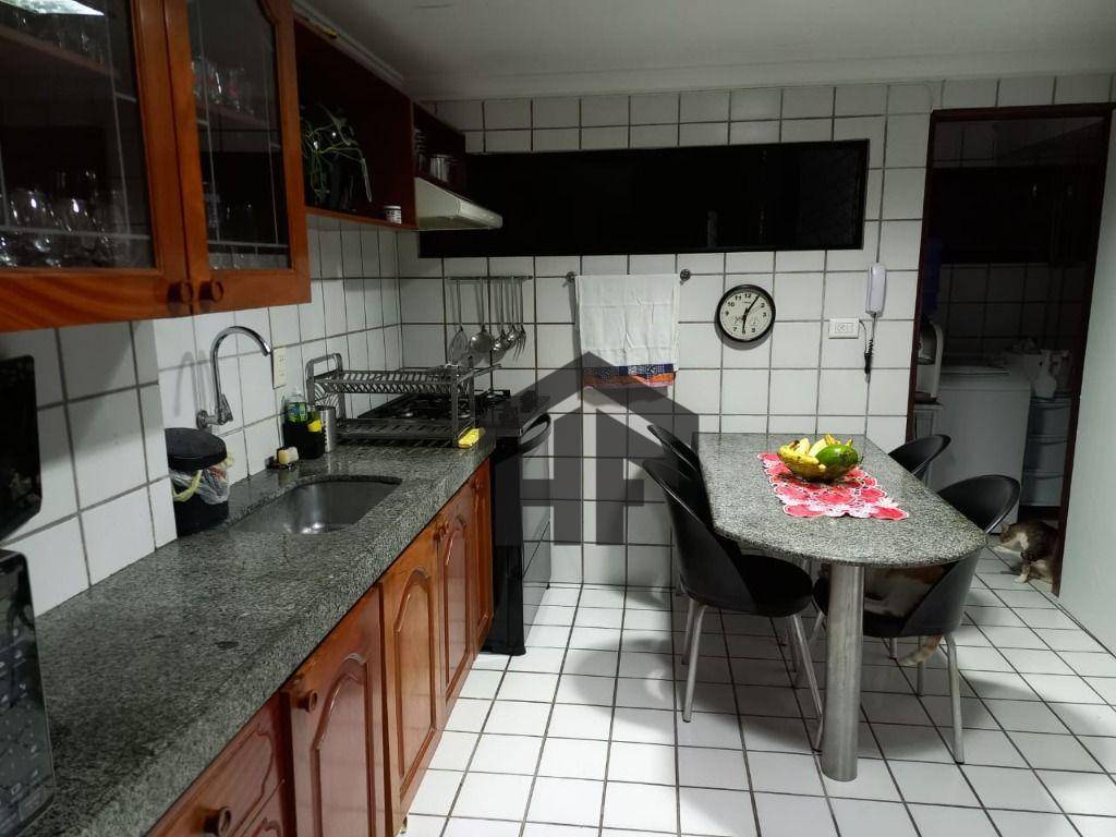 Apartamento à venda com 3 quartos, 154m² - Foto 26