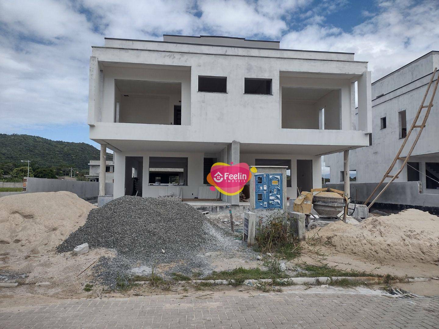 Casa à venda com 3 quartos, 189m² - Foto 7