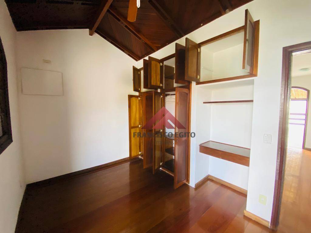 Casa à venda com 5 quartos, 273m² - Foto 13