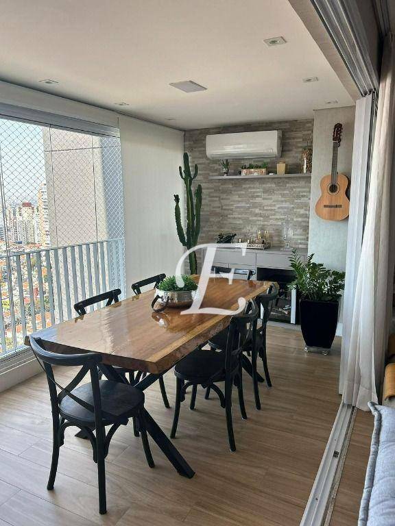 Apartamento à venda com 3 quartos, 134m² - Foto 1