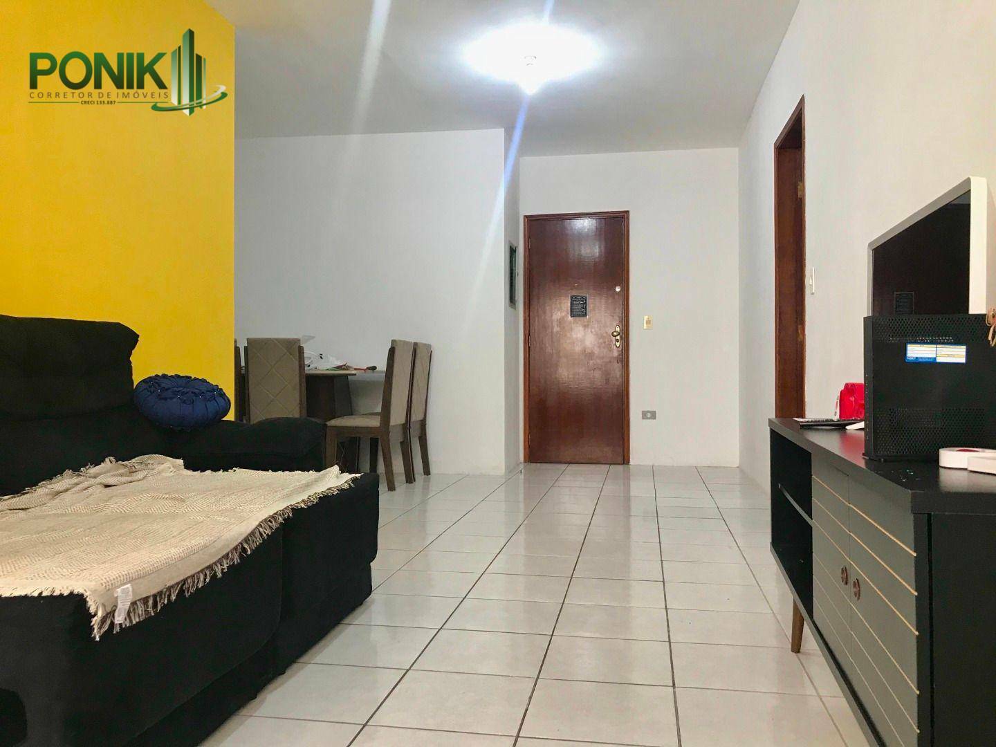 Apartamento à venda com 2 quartos, 90m² - Foto 3