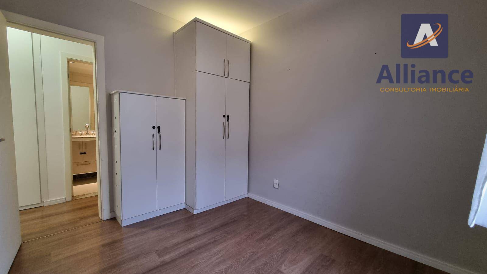 Apartamento à venda com 3 quartos, 96m² - Foto 12