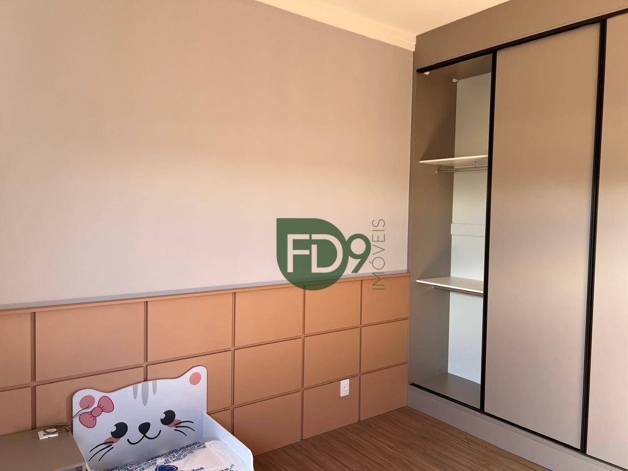 Casa de Condomínio à venda com 4 quartos, 290m² - Foto 10