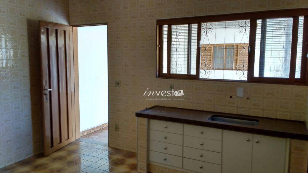 Casa à venda com 3 quartos, 320m² - Foto 22