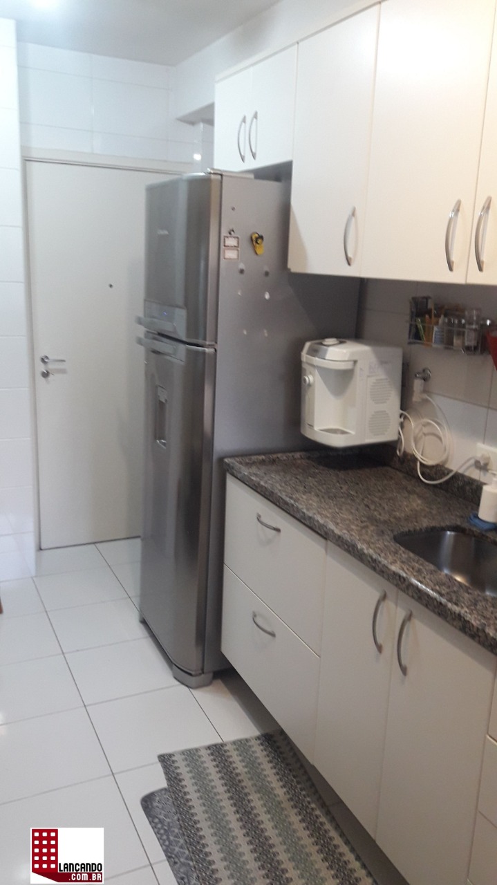 Apartamento à venda com 3 quartos, 111m² - Foto 4