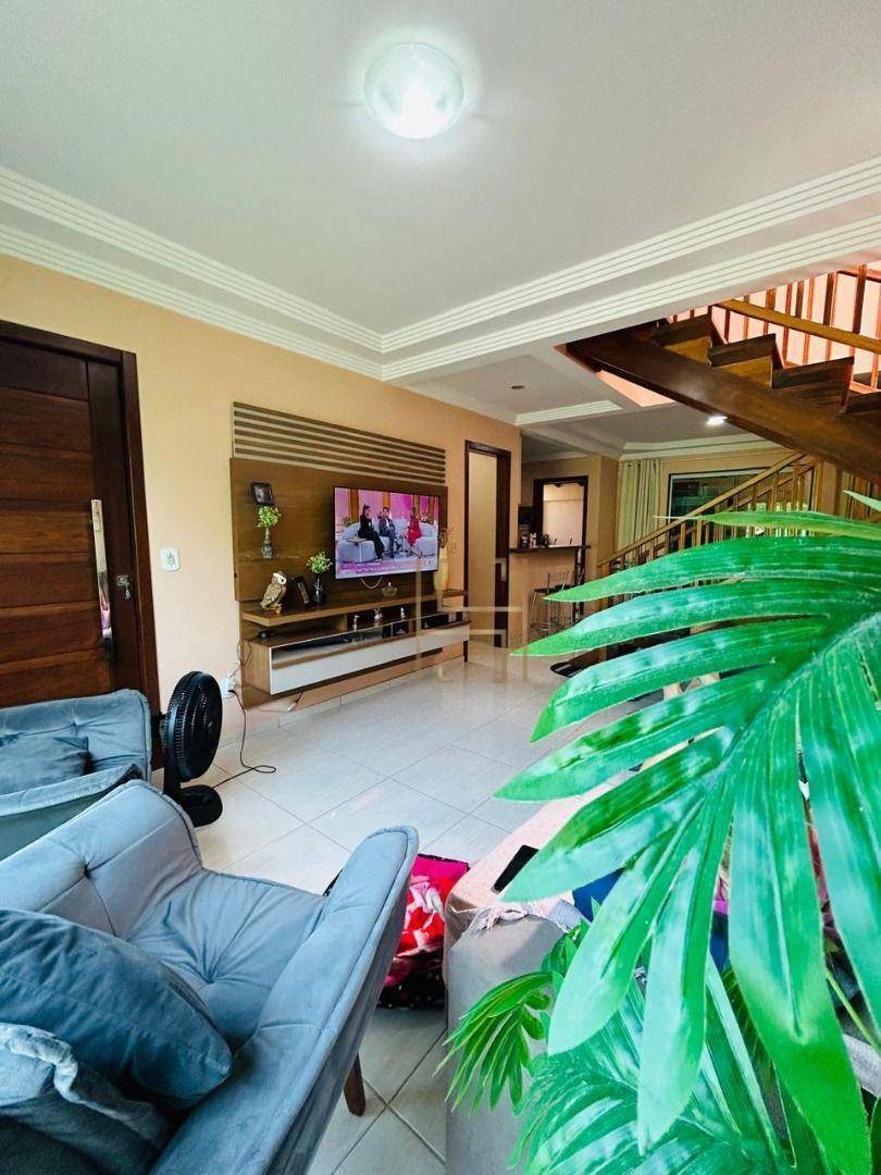 Casa à venda com 4 quartos, 300m² - Foto 8