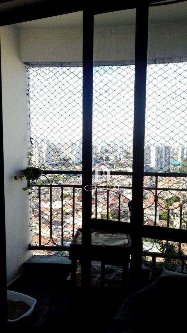Apartamento à venda com 3 quartos, 75m² - Foto 4