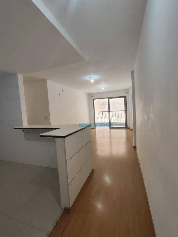 Apartamento à venda com 2 quartos, 86m² - Foto 2