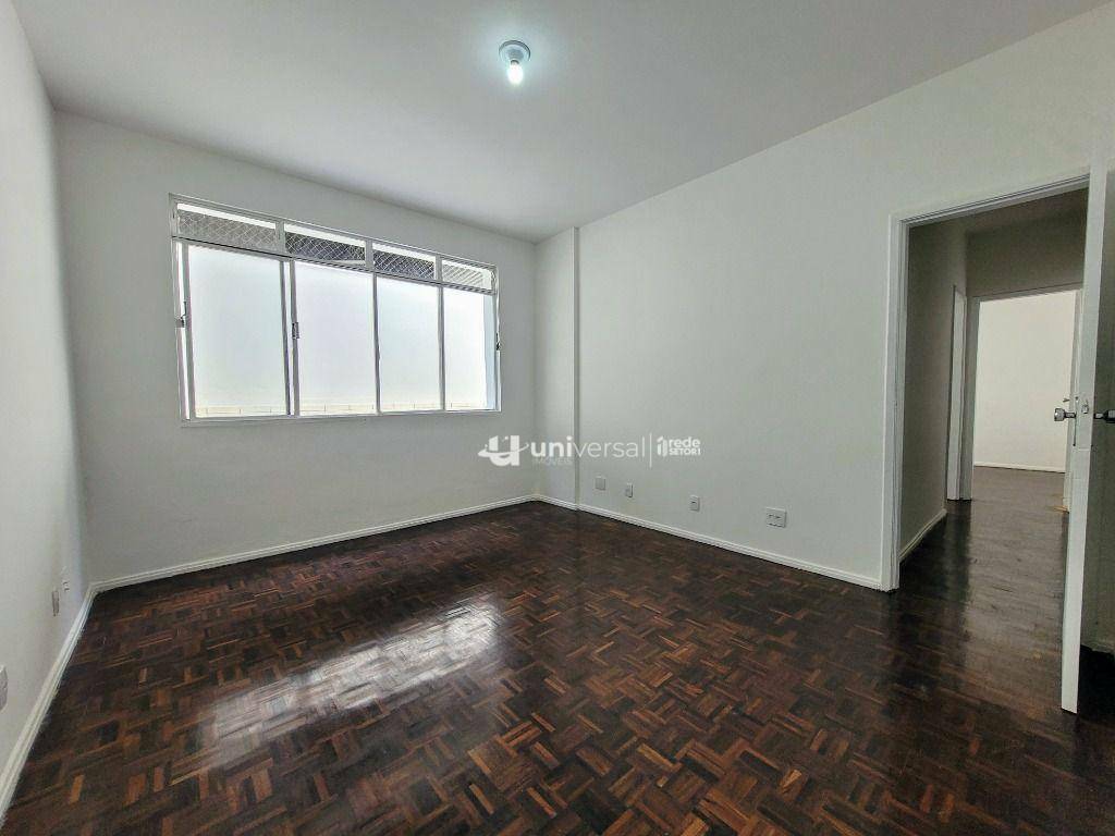 Apartamento à venda com 3 quartos, 118m² - Foto 4