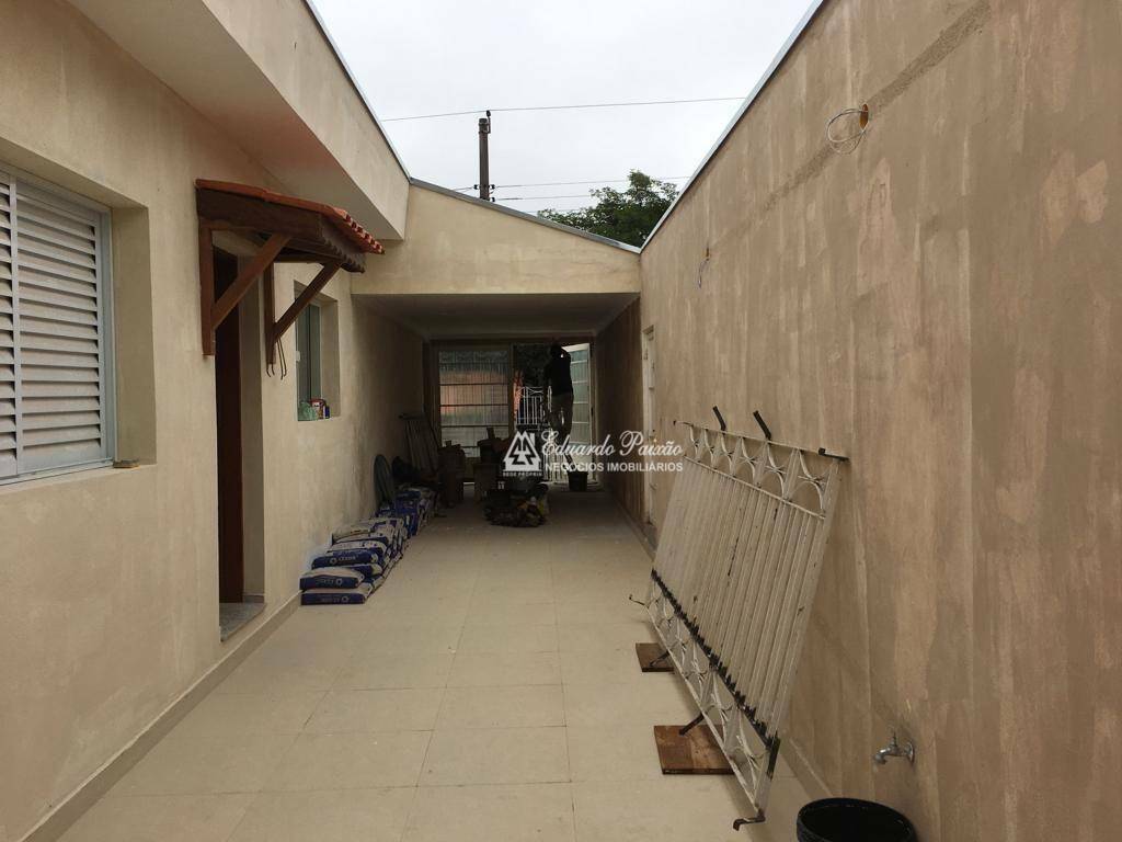 Casa à venda com 3 quartos, 155m² - Foto 7