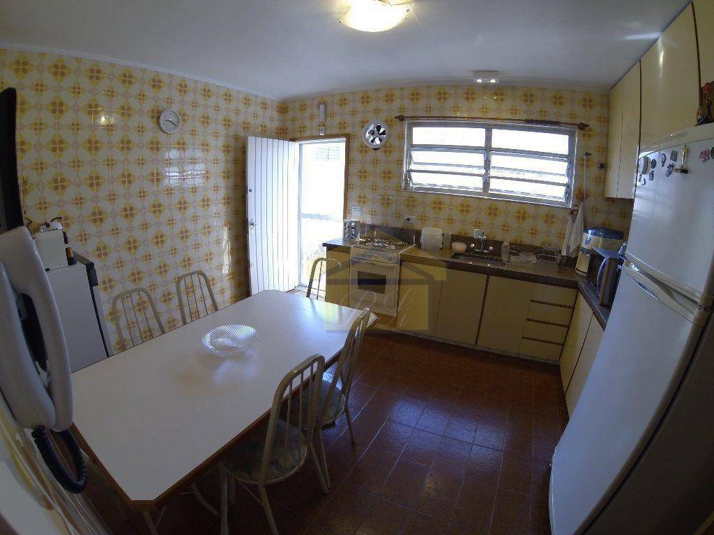 Casa à venda com 3 quartos, 180m² - Foto 4