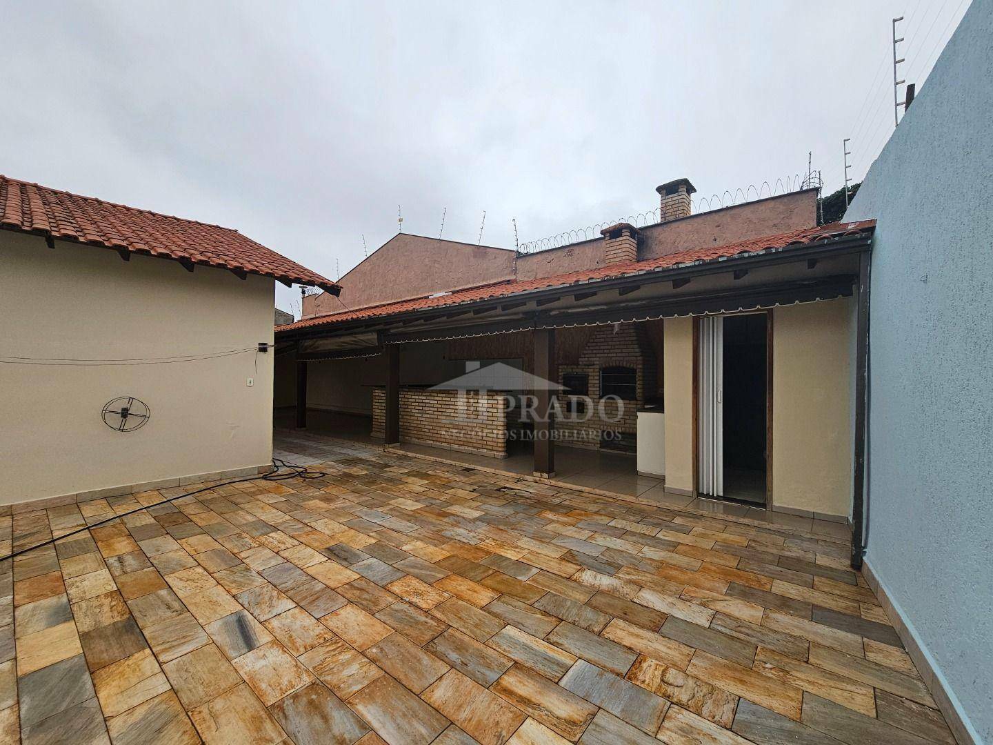 Casa à venda com 3 quartos, 233m² - Foto 35