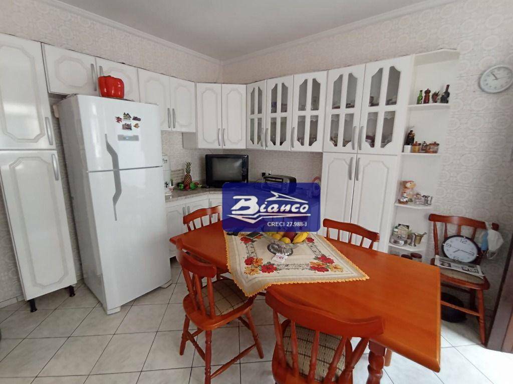 Sobrado à venda com 2 quartos, 164m² - Foto 5