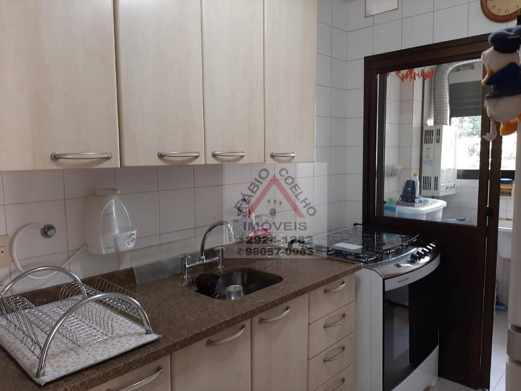 Apartamento à venda com 3 quartos, 87m² - Foto 2