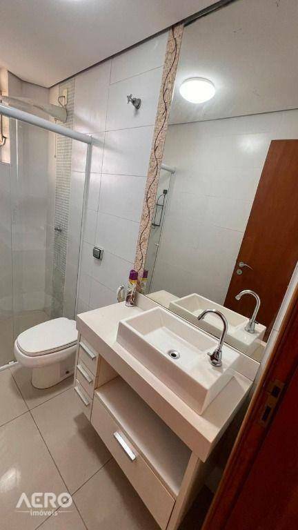 Apartamento à venda com 2 quartos, 72m² - Foto 10