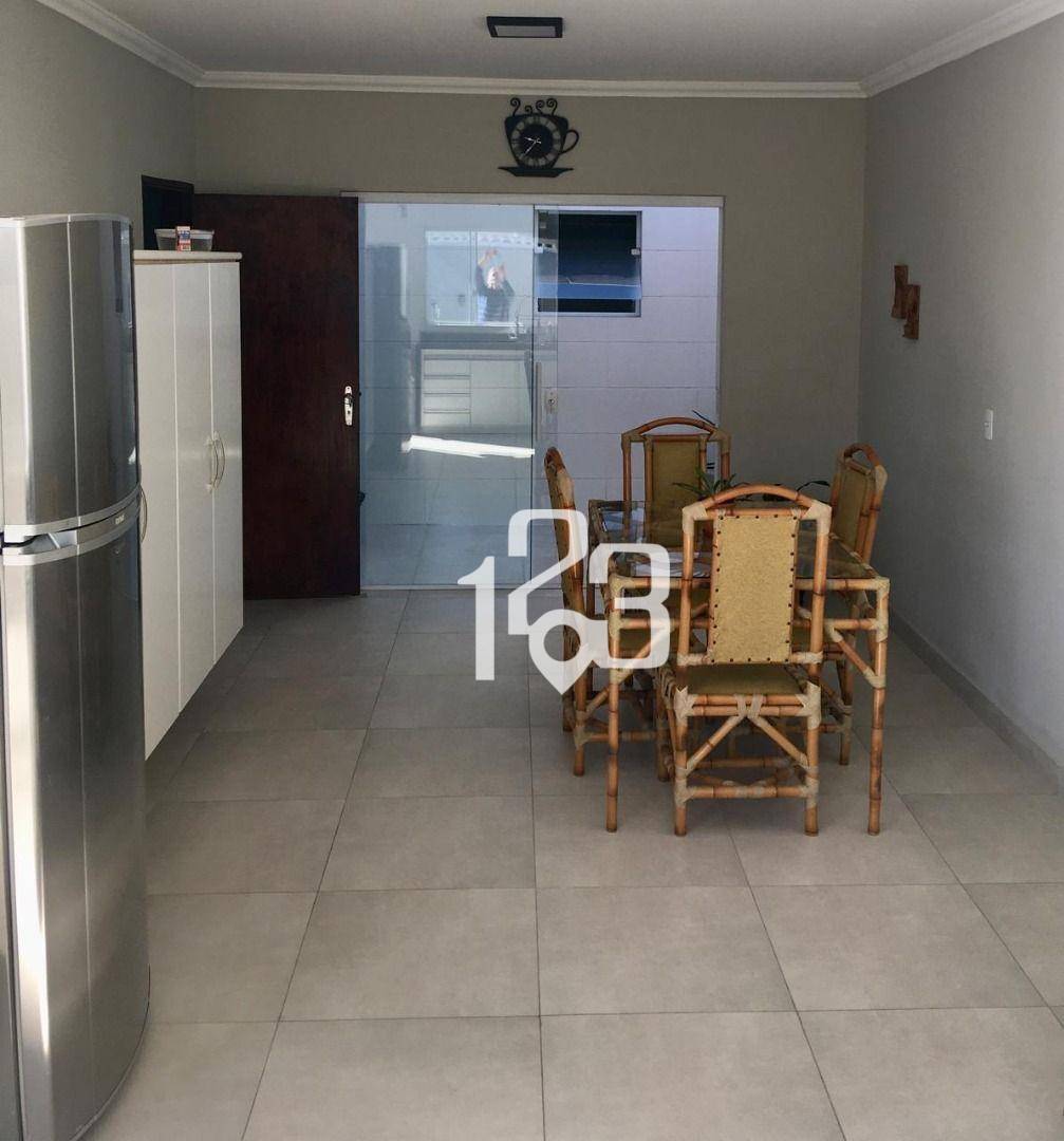 Casa à venda com 3 quartos, 160m² - Foto 4