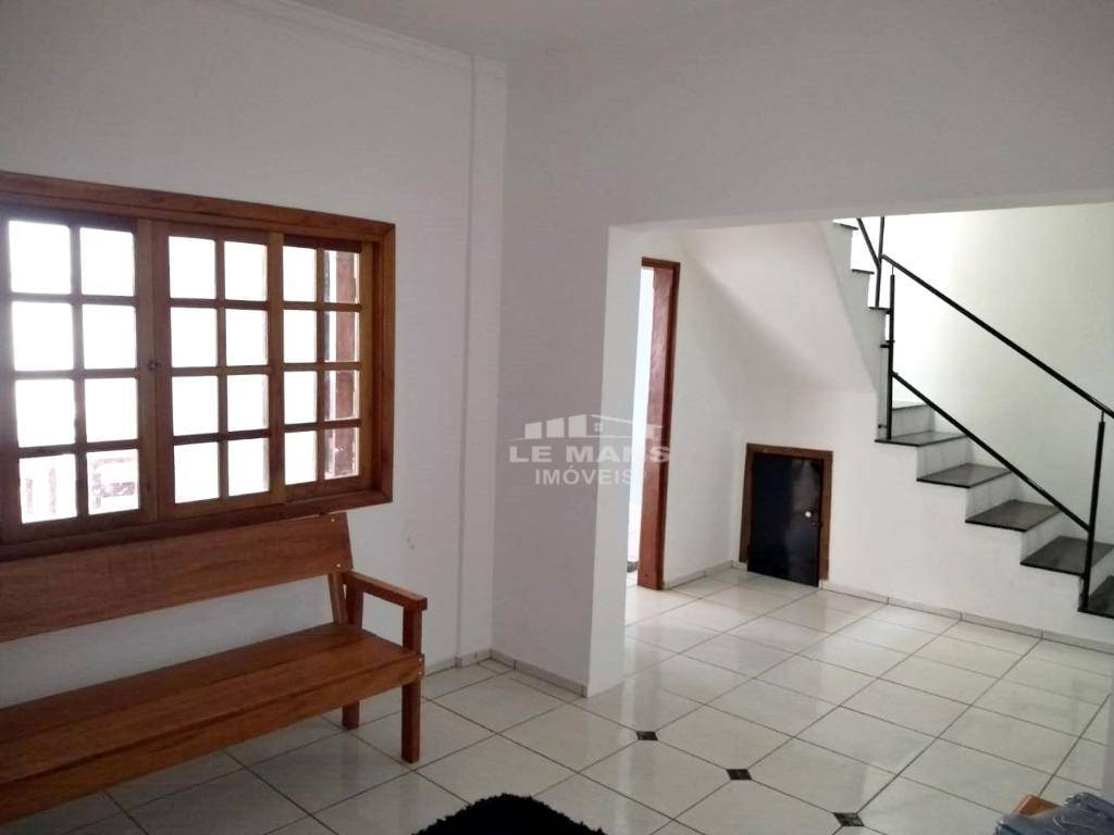 Casa à venda com 2 quartos, 180m² - Foto 12